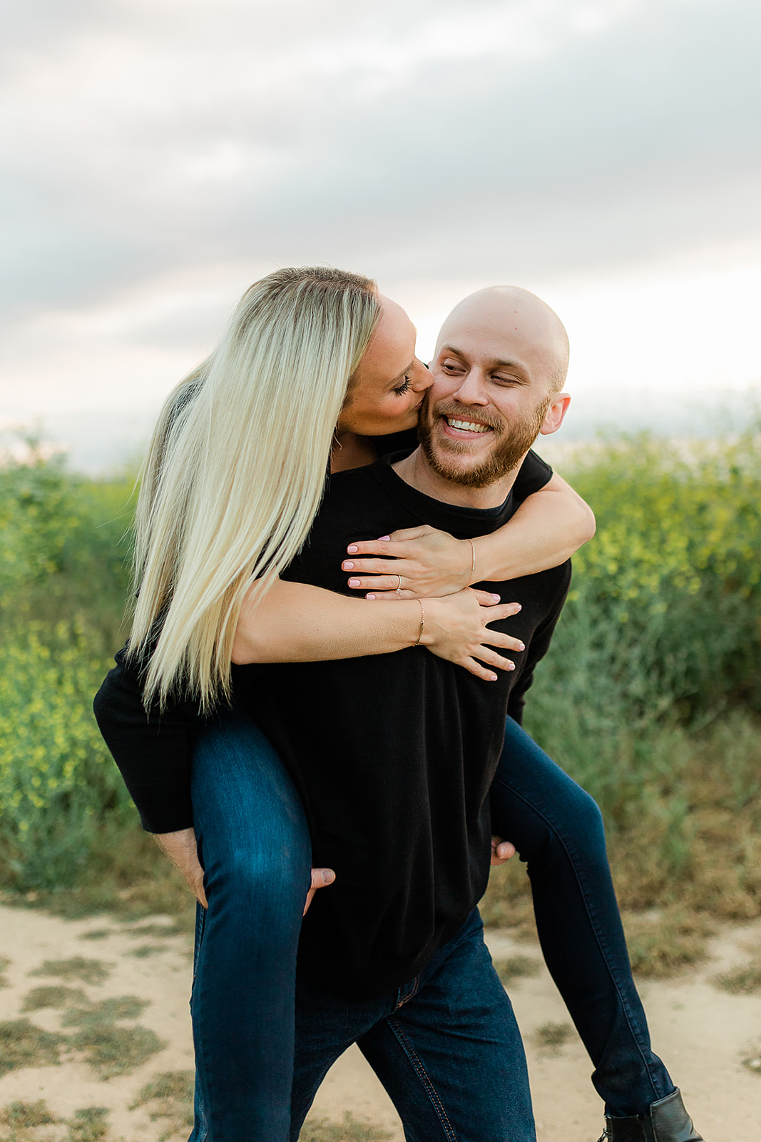 Beautiful Wildflower Engagement Session in Southern California.
Adventure wedding and elopement photography by Wildflower Photo Co.