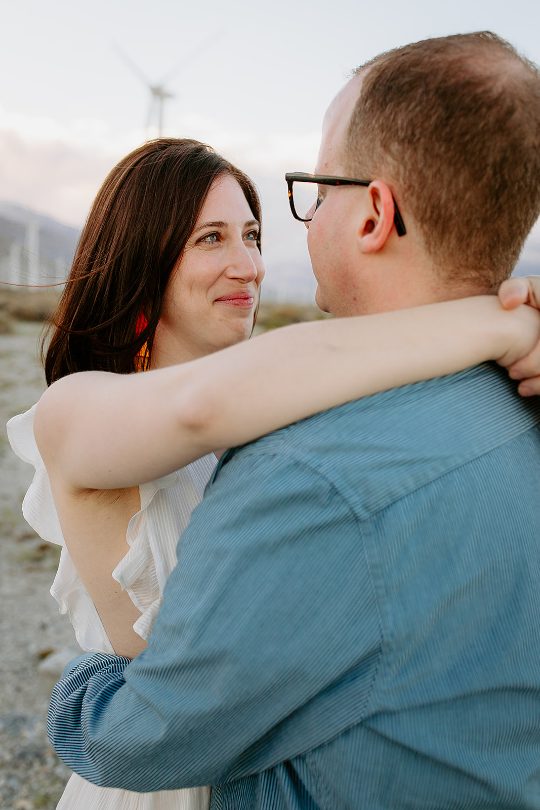 Vibrant Desert Engagement Session in Palm Springs. Adventure wedding and elopement
photography by Wildflower Photo Co.